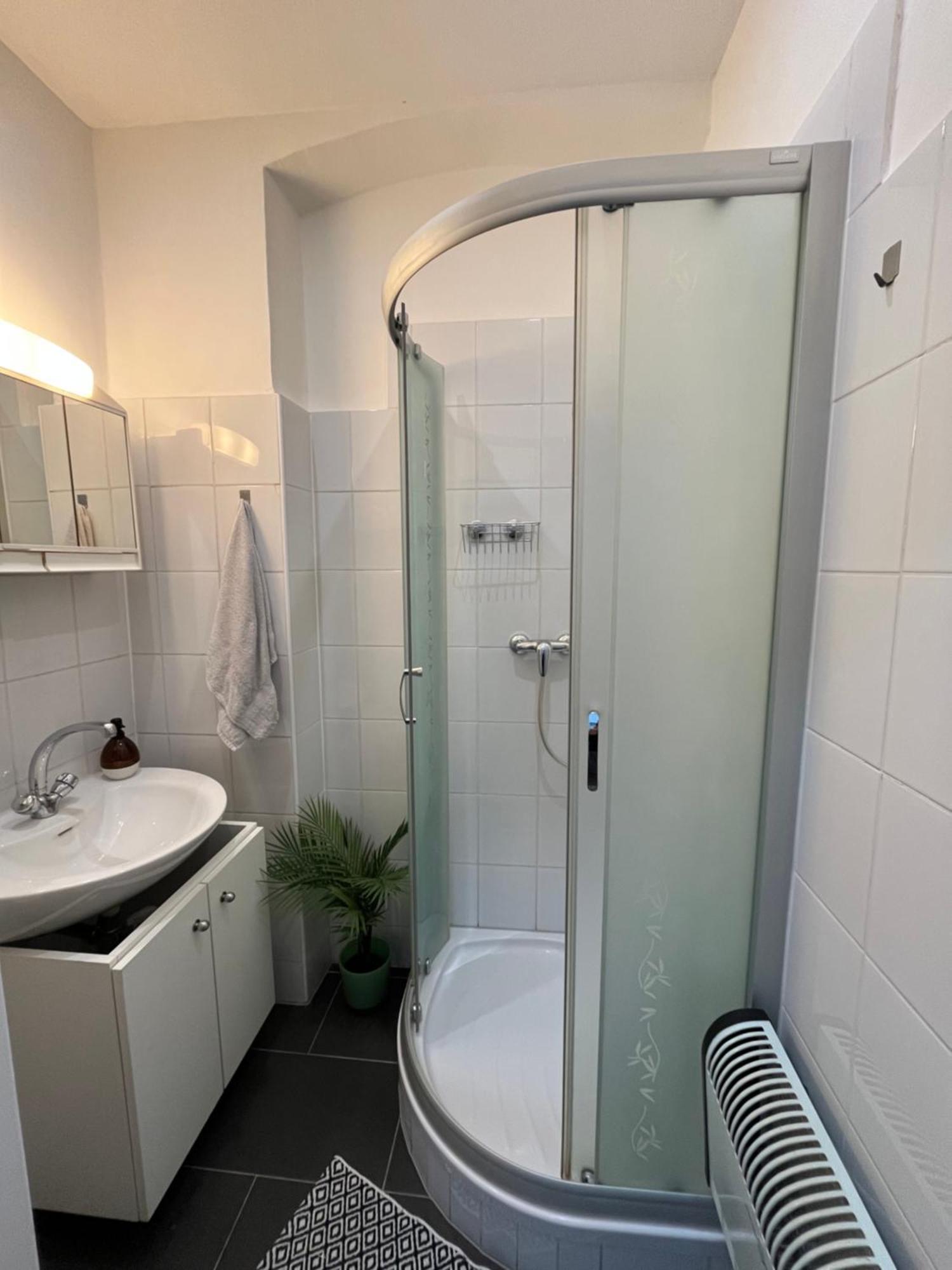 Studio-Apartment In Zentraler Lage Грац Экстерьер фото